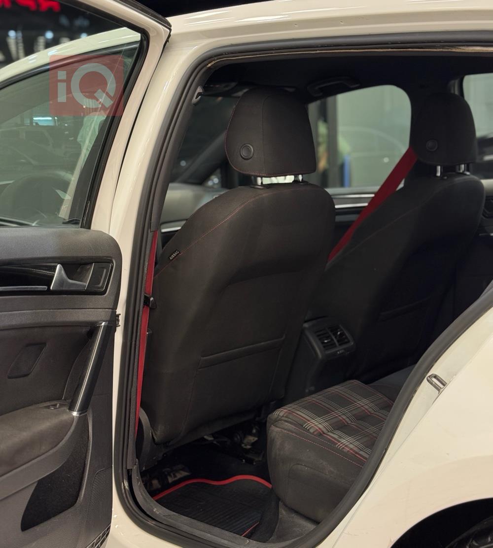 ڤۆڵکسواگن گۆلف